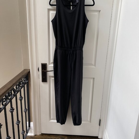 The North Face Women's Never Stop Wearing Jumpsuit - Picture 7 of 8